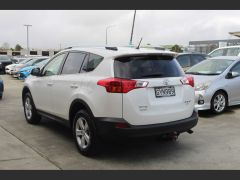 Photo of the vehicle Toyota RAV4