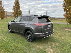 Photo of the vehicle Toyota RAV4