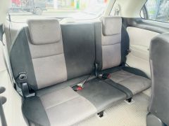 Photo of the vehicle Toyota Estima