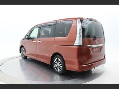 Photo of the vehicle Nissan Serena