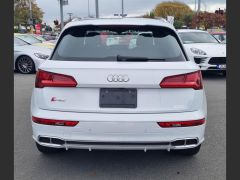 Photo of the vehicle Audi SQ5