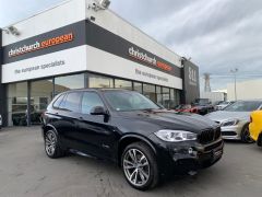 Photo of the vehicle BMW X5