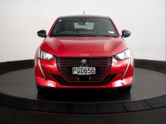 Photo of the vehicle Peugeot 208