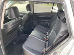 Photo of the vehicle Subaru Legacy