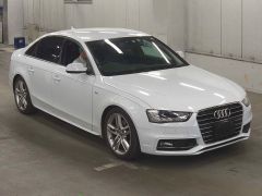 Photo of the vehicle Audi A4