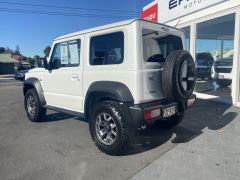 Photo of the vehicle Suzuki Jimny