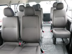 Photo of the vehicle Toyota HiAce