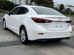 Photo of the vehicle Mazda Axela