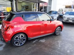 Photo of the vehicle Suzuki Swift