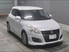 Photo of the vehicle Suzuki Swift