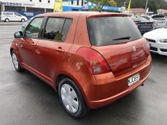 Photo of the vehicle Suzuki Swift