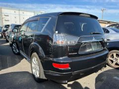 Photo of the vehicle Mitsubishi Outlander