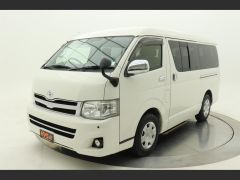 Photo of the vehicle Toyota HiAce