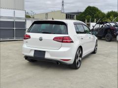 Photo of the vehicle Volkswagen Golf