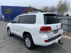 Photo of the vehicle Toyota Land Cruiser