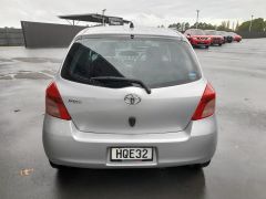 Photo of the vehicle Toyota Vitz