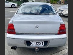 Photo of the vehicle Holden Statesman