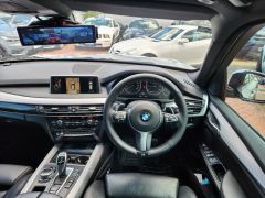 Photo of the vehicle BMW X5