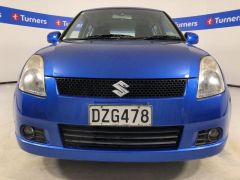 Photo of the vehicle Suzuki Swift