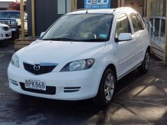 Photo of the vehicle Mazda 2