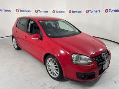 Photo of the vehicle Volkswagen Golf