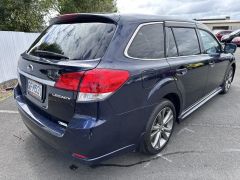 Photo of the vehicle Subaru Legacy