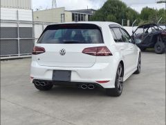 Photo of the vehicle Volkswagen Golf