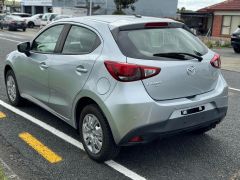 Photo of the vehicle Mazda Demio