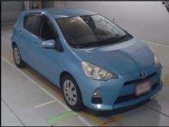 Photo of the vehicle Toyota Aqua