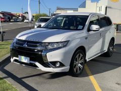 Photo of the vehicle Mitsubishi Outlander