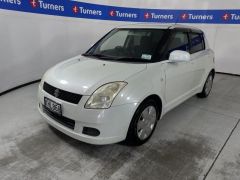 Photo of the vehicle Suzuki Swift