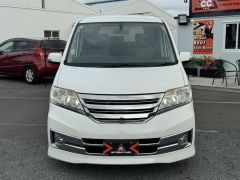 Photo of the vehicle Nissan Serena