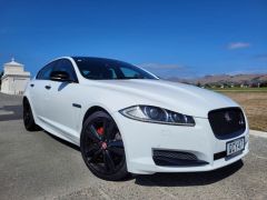 Photo of the vehicle Jaguar XF