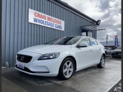 Photo of the vehicle Volvo V40