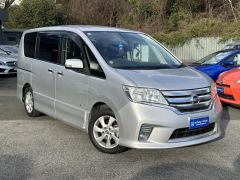 Photo of the vehicle Nissan Serena