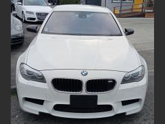 Photo of the vehicle BMW M5