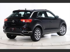 Photo of the vehicle Volkswagen T-Roc