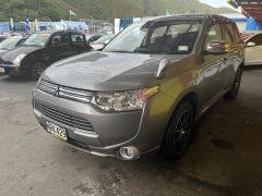 Photo of the vehicle Mitsubishi Outlander