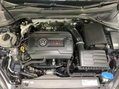 Photo of the vehicle Volkswagen Golf