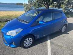 Photo of the vehicle Toyota Vitz