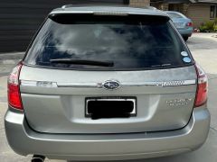 Photo of the vehicle Subaru Legacy