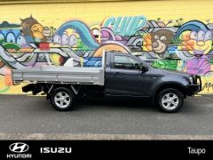 Photo of the vehicle Isuzu D-Max