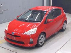 Photo of the vehicle Toyota Aqua