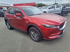 Photo of the vehicle Mazda CX-5