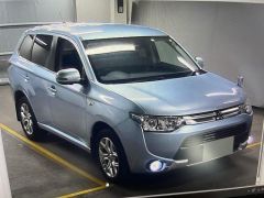 Photo of the vehicle Mitsubishi Outlander