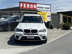 Photo of the vehicle BMW X5