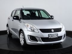 Photo of the vehicle Suzuki Swift