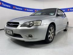 Photo of the vehicle Subaru Legacy