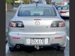 Photo of the vehicle Mazda Axela