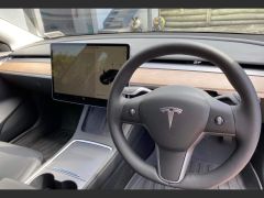 Photo of the vehicle Tesla Model 3